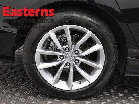 Used 2021 Honda Accord LX image 29