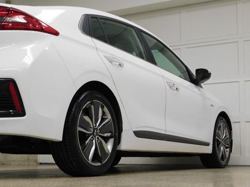 Used 2018 Hyundai Ioniq Limited FWD image 86