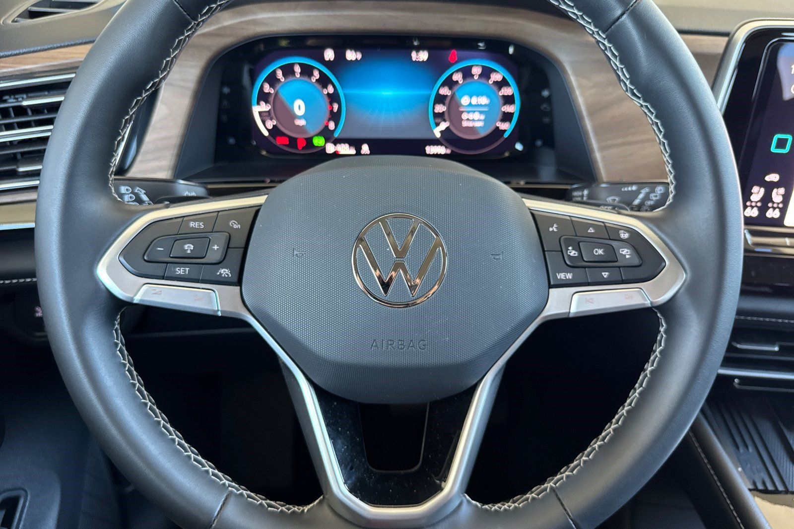 Used 2026 Volkswagen Atlas SE AWD/4WD image 11