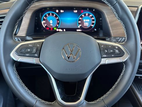 Used 2026 Volkswagen Atlas SE AWD/4WD image 11