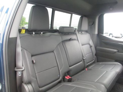 Used 2023 GMC Sierra 1500 SLT w/ SLT Premium Plus Package AWD/4WD image 23