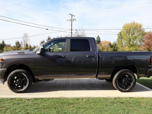 Used 2025 RAM 2500 Big Horn image 30