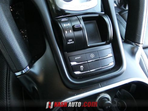Used 2018 Porsche Cayenne AWD/4WD image 59