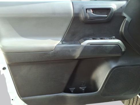 Used 2021 Toyota Tacoma SR5 image 10