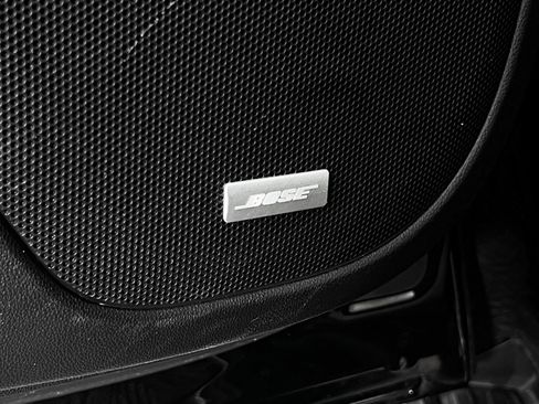 Used 2021 GMC Acadia SLT w/ Elevation Edition image 23