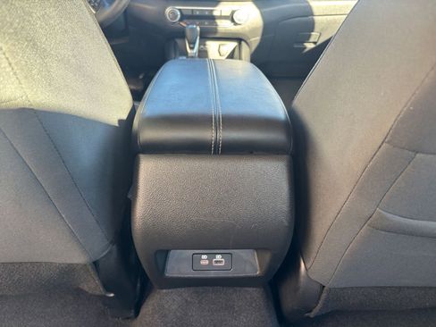 Used 2025 Nissan Altima 2.5 SV image 24