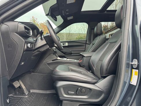 Used 2023 Ford Explorer ST-Line w/ Class IV Trailer Tow Package image 11