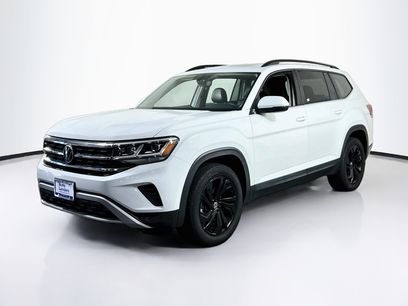 Used 2022 Volkswagen Atlas SE w/ Panoramic Sunroof Package