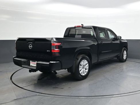 Used 2024 Nissan Frontier SV image 4