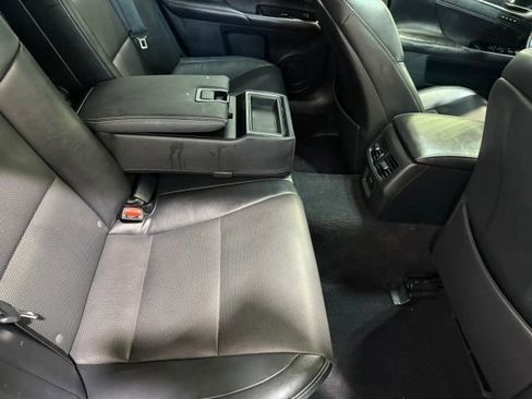 Used 2016 Lexus GS 200t RWD image 36
