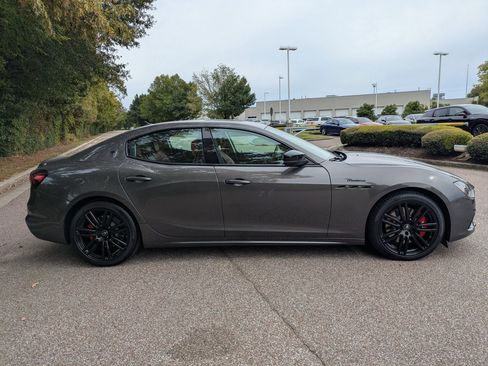 Certified 2022 Maserati Ghibli Modena image 7