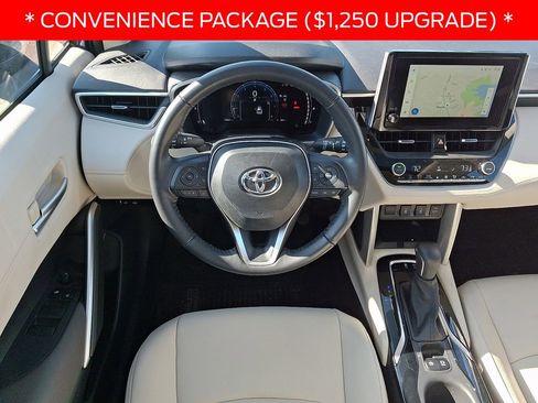 Used 2024 Toyota Corolla Cross XLE w/ Convenience Package AWD/4WD image 11