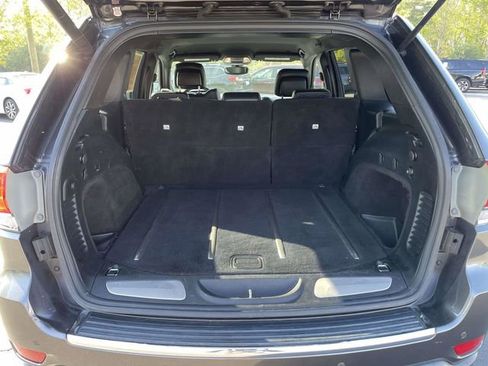 Used 2017 Jeep Grand Cherokee Limited AWD/4WD image 13