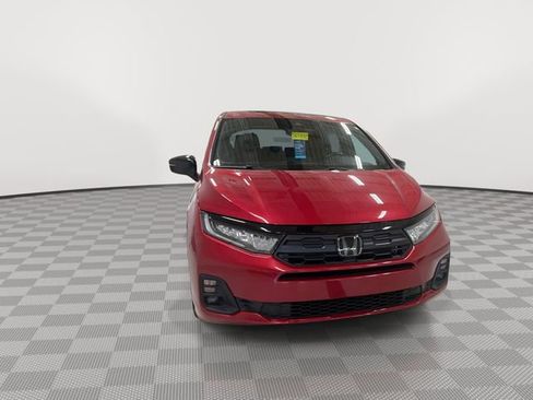 Used 2025 Honda Odyssey Sport-L image 3