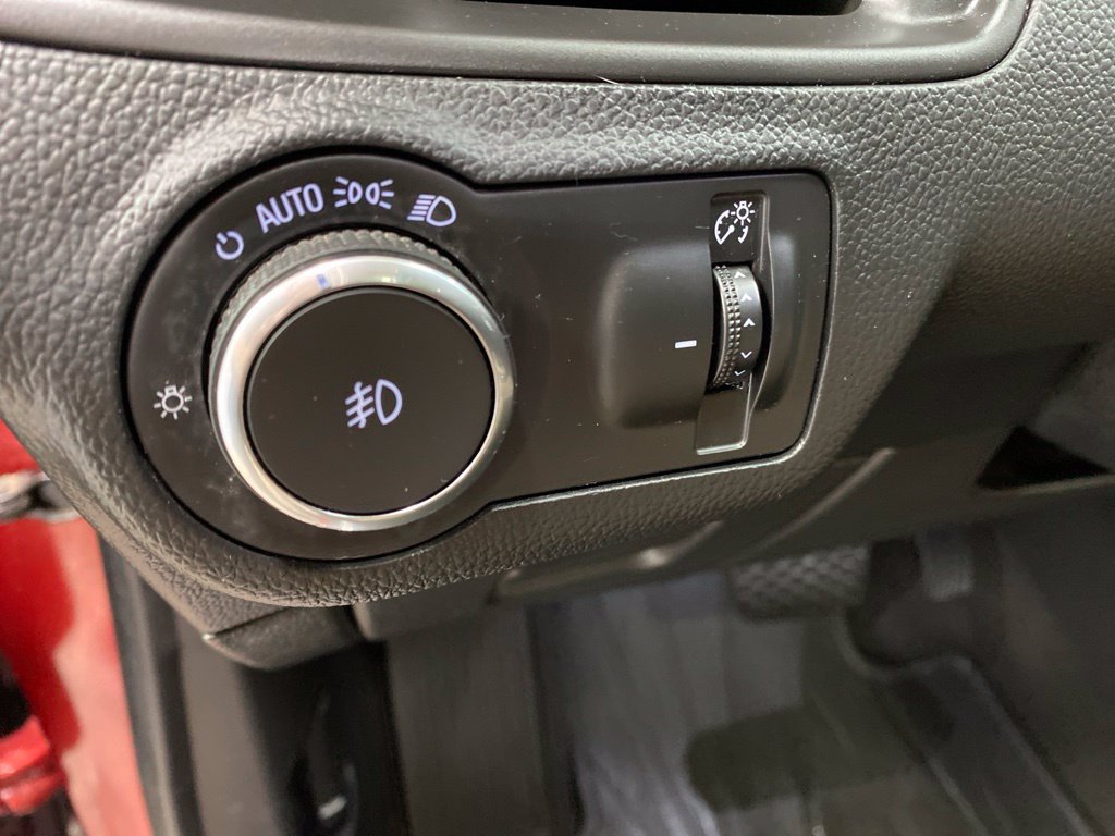 Used 2018 Buick Envision Essence AWD/4WD image 40