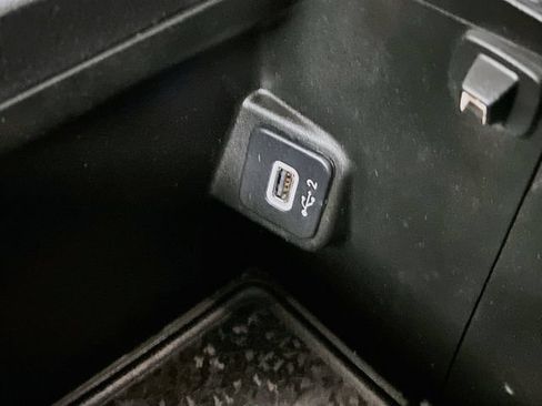 Used 2018 Jeep Wrangler Unlimited Rubicon AWD/4WD image 32