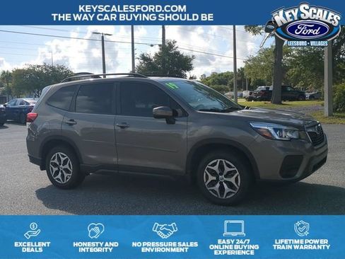 Used 2019 Subaru Forester Premium AWD/4WD image 1