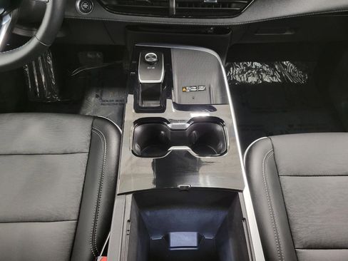 Certified 2025 Buick Enclave Preferred image 17