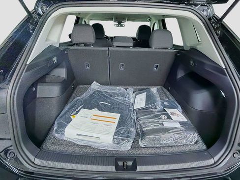 New 2026 Volkswagen Tiguan S AWD/4WD image 27