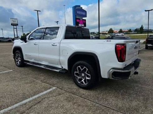 Certified 2025 GMC Sierra 1500 SLT AWD/4WD image 5