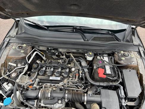 Used 2018 Honda Accord EX image 35