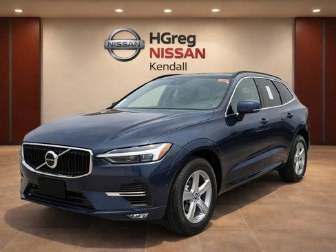 Used 2022 Volvo XC60 B5 Momentum AWD/4WD image 3
