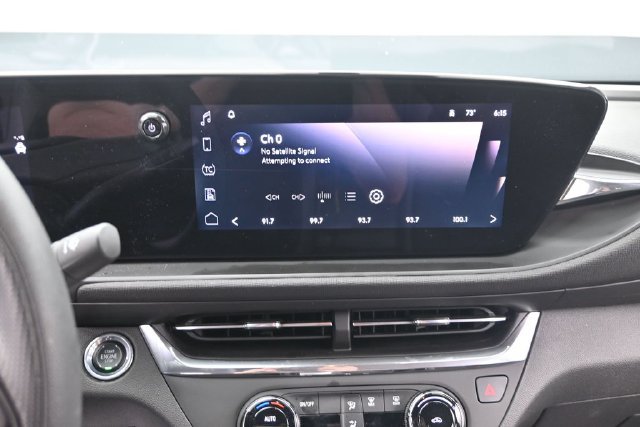Used 2024 Buick Envista Preferred w/ Convenience II Package FWD image 23