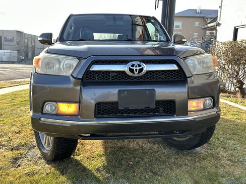 Used 2011 Toyota 4Runner Limited image 4