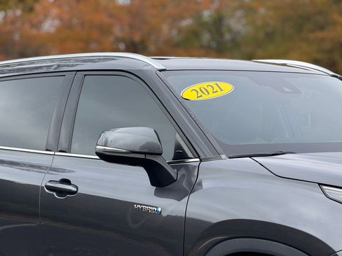 Used 2021 Toyota Highlander Platinum image 7