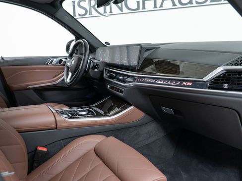 Certified 2024 BMW X5 xDrive40i w/ Premium Package image 21