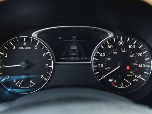 Used 2018 Nissan Pathfinder Platinum FWD image 13