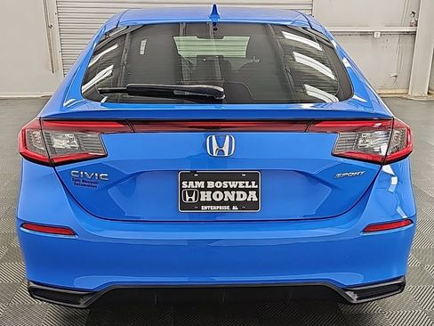 Used 2023 Honda Civic Sport image 8