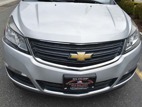 Used 2017 Chevrolet Traverse LS FWD image 57