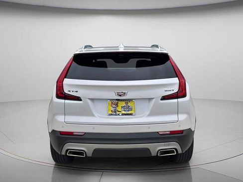 Used 2022 Cadillac XT4 Premium Luxury w/ Enhanced Visibility Package FWD image 6
