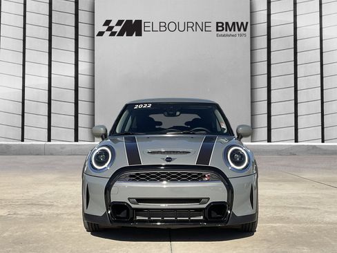 Used 2022 MINI Cooper S image 2