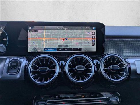 Used 2023 Mercedes-Benz EQB 250+ image 13