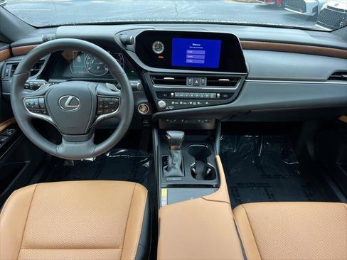 Certified 2025 Lexus ES 350 w/ Premium Package FWD image 23