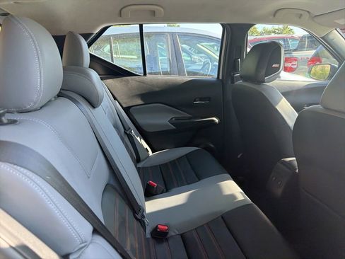 Used 2023 Nissan Kicks SR w/ SR Premium Package FWD image 4