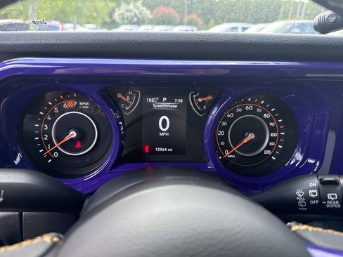 Used 2024 Jeep Wrangler Unlimited Sport AWD/4WD image 26