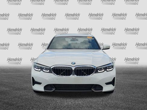Certified 2022 BMW 330i xDrive Sedan w/ Premium Package 2 AWD/4WD image 3