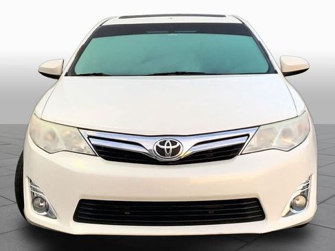 Used 2014 Toyota Camry XLE FWD image 4