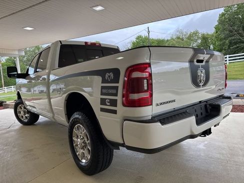 Used 2024 RAM 2500 Laramie AWD/4WD image 10