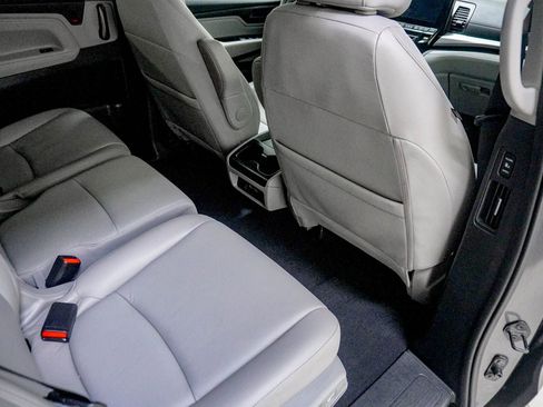 Used 2024 Honda Odyssey EX-L image 35