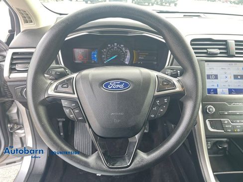 Used 2020 Ford Fusion SE FWD image 14
