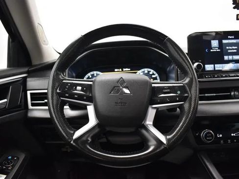 Used 2023 Mitsubishi Outlander SE FWD image 21