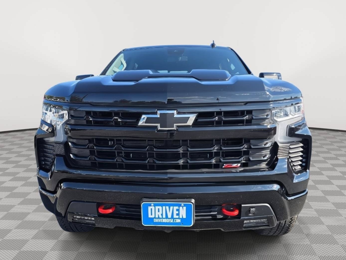 Used 2026 Chevrolet Silverado 1500 LT Trail Boss w/ Convenience Package II AWD/4WD image 2