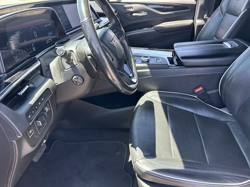 Used 2021 Cadillac Escalade Sport w/ LPO, ONYX Package AWD/4WD image 12