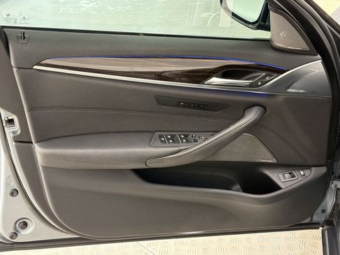 Used 2018 BMW 530e RWD image 14
