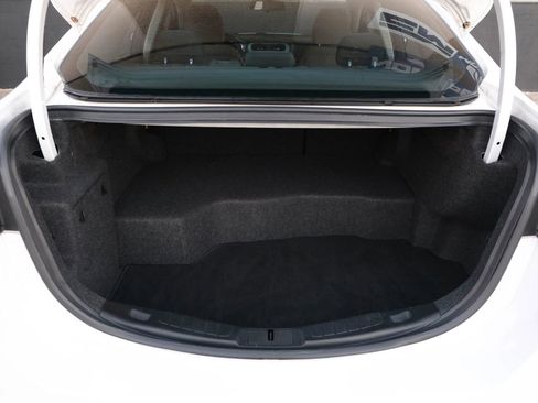 Used 2018 Ford Fusion SE image 27