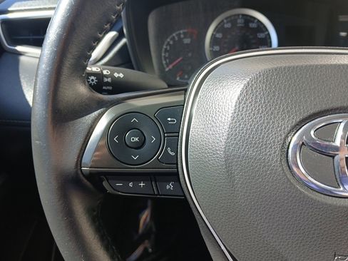 Used 2022 Toyota Corolla Cross LE image 16